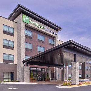 Holiday Inn Express & Suites - Olathe West By Ihg